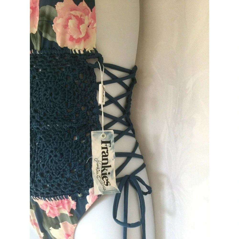 NWT Frankies Bikinis Lilah Swimsuit Pink Peony XS